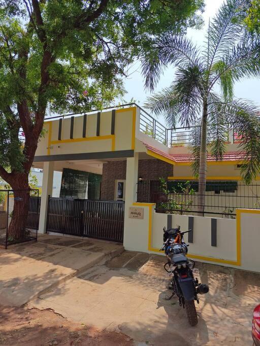 S R Luxurious Fully Ac 3 Bhk Bunglow Mysore Villa Exterior photo